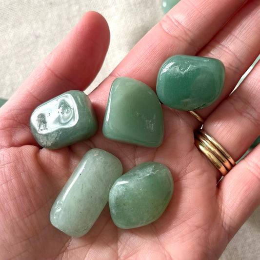 Green Aventurine Tumble Stone - Abundance, Heart Healing