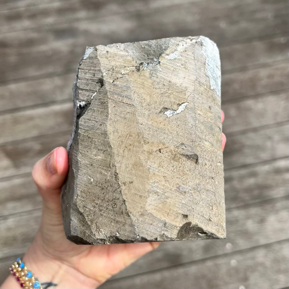 Amethyst XL Base-Cut Crystal – Calm, Protection & Balance
