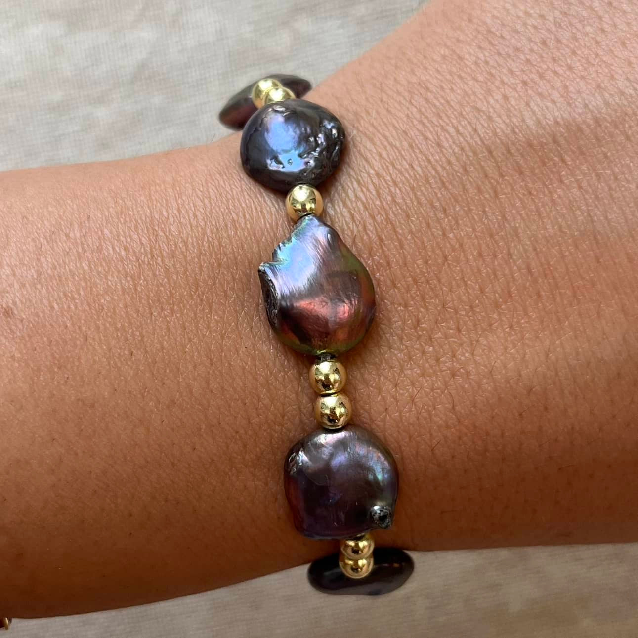 Mermaid Aura Coin Pearl Bracelet