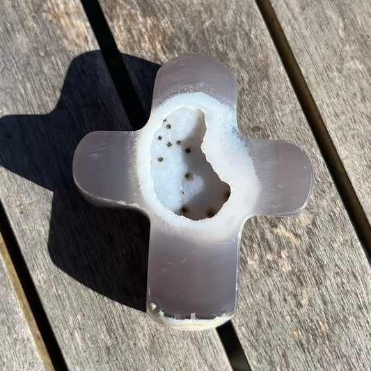 Agate Medium Cross Crystal - Grounding, Harmonising, Protective
