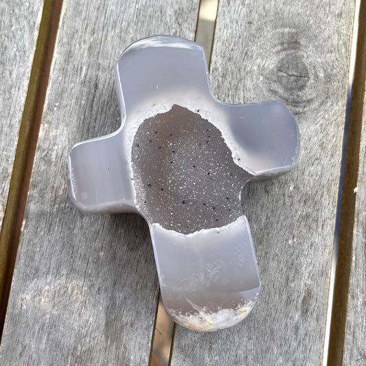 Agate Large Cross Crystal - Grounding, Harmonising, Protective