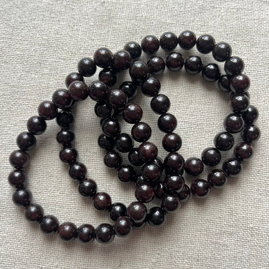 Garnet 8mm Beaded Bracelet - Passion