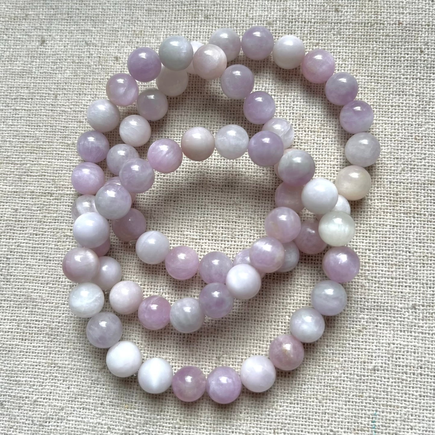 Kunzite 8mm Beaded Bracelet - Emotional Healing