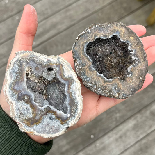 Las Choyas Brown Geode Small Crystal - Spiritual Connection, Meditation, Manifestation