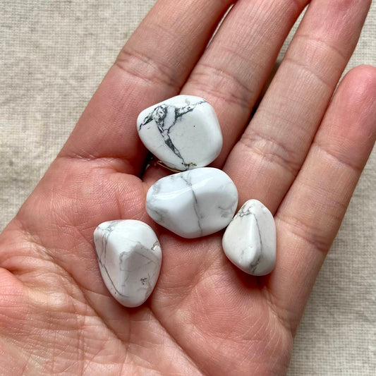 Howlite Tumble Stone - Balance, Patience, Calm