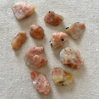 Sunstone Mini Raw Crystal - Uplifting, Joy, Energising
