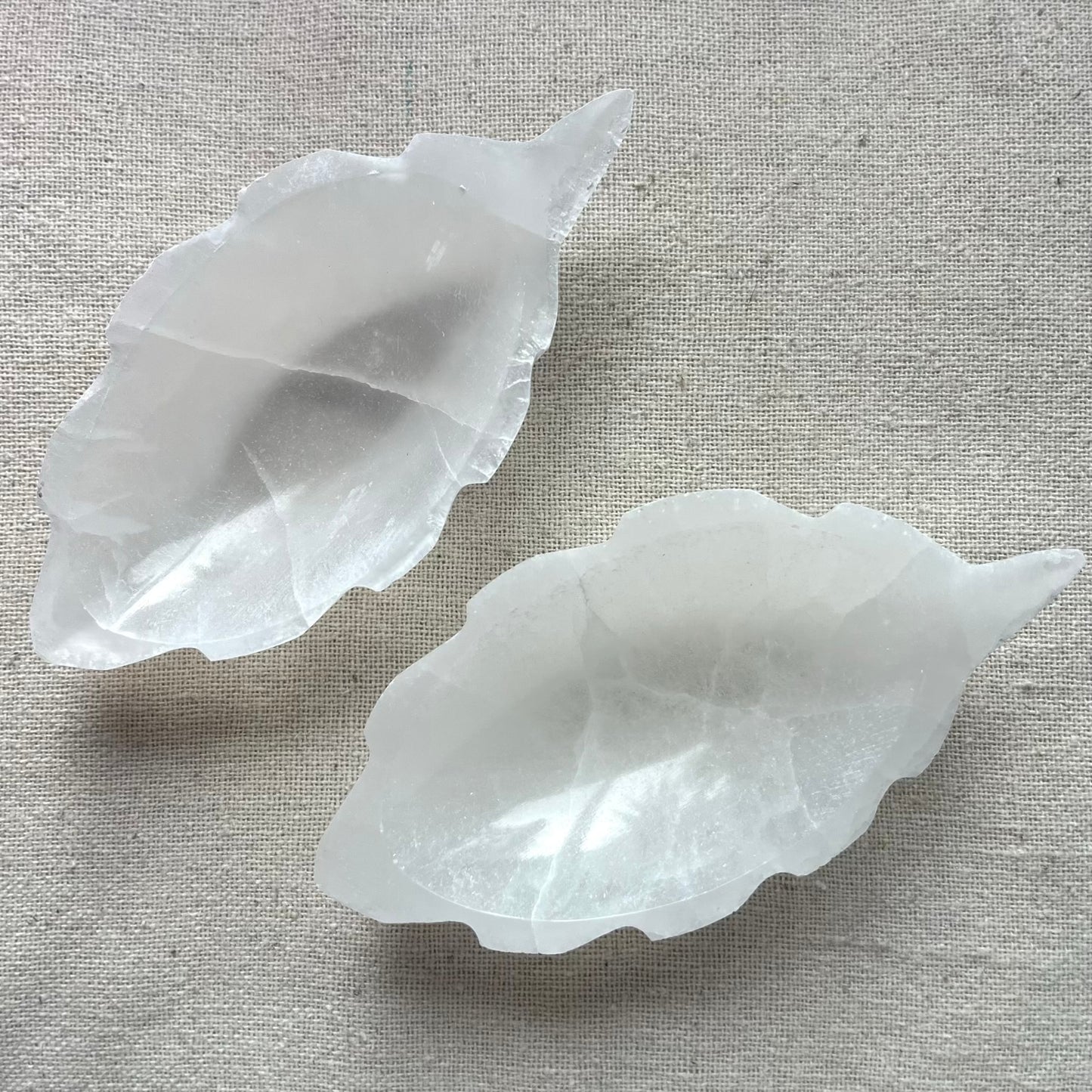 Selenite Small Leaf Cleansing Bowl - High Vibe, Spiritual Connection