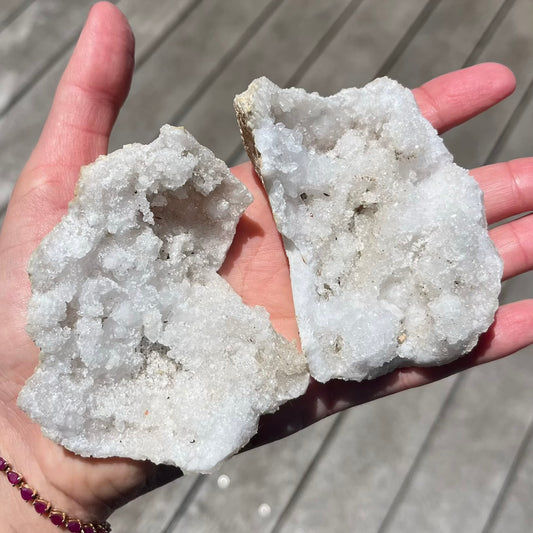 Quartz Geode Medium Crystal - Clarity, Amplification, Light