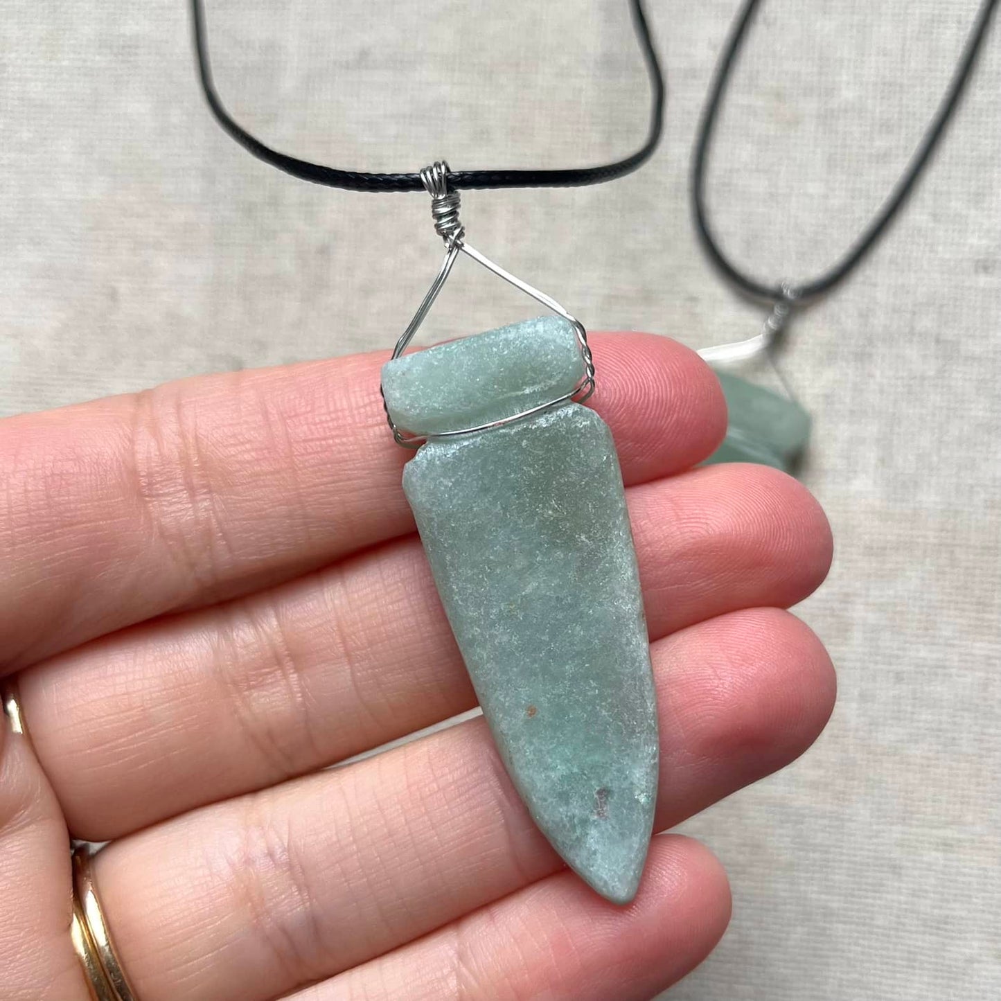 Arrow Pendant - Green Aventurine