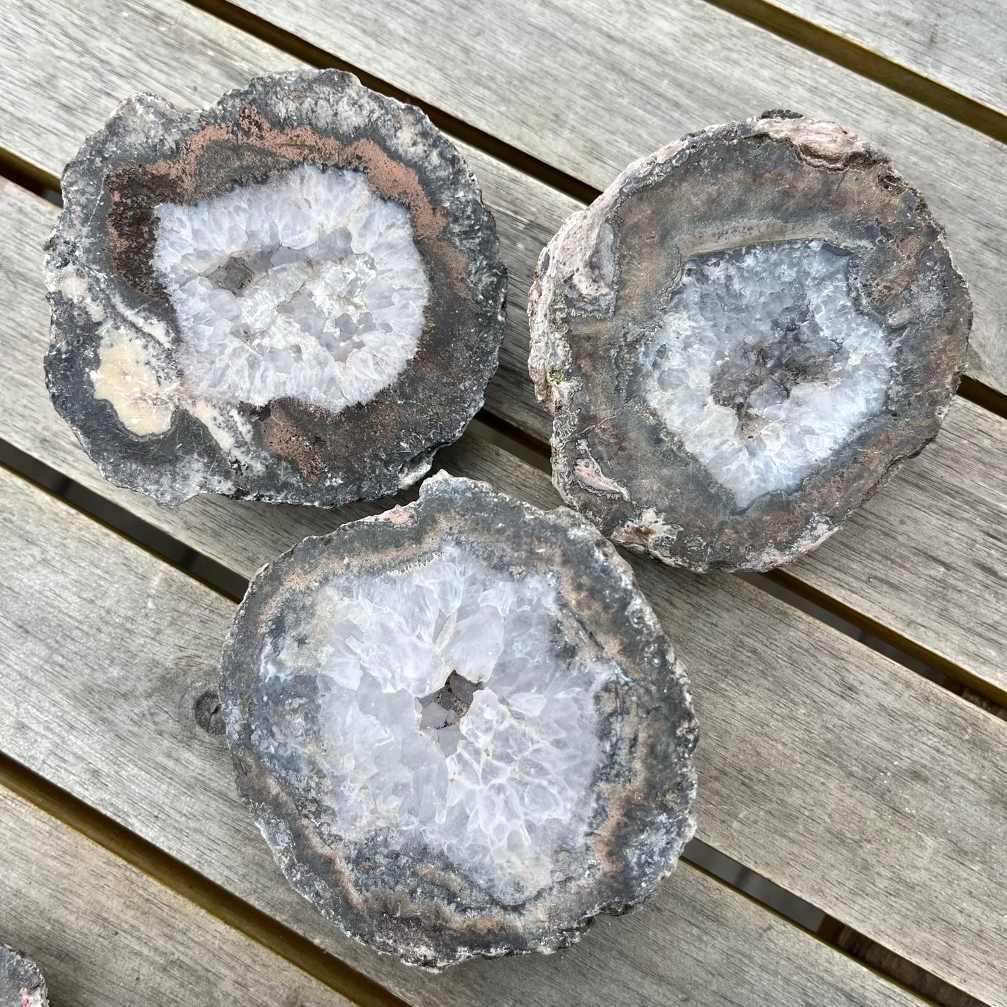 Las Choyas White Geode Medium Crystal - Spiritual Connection, Meditation, Manifestation
