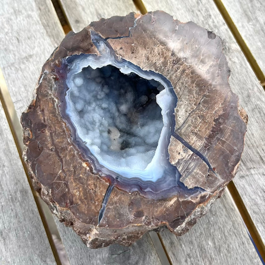 Agate Geode Crystal - Grounding, Ancient, Connection