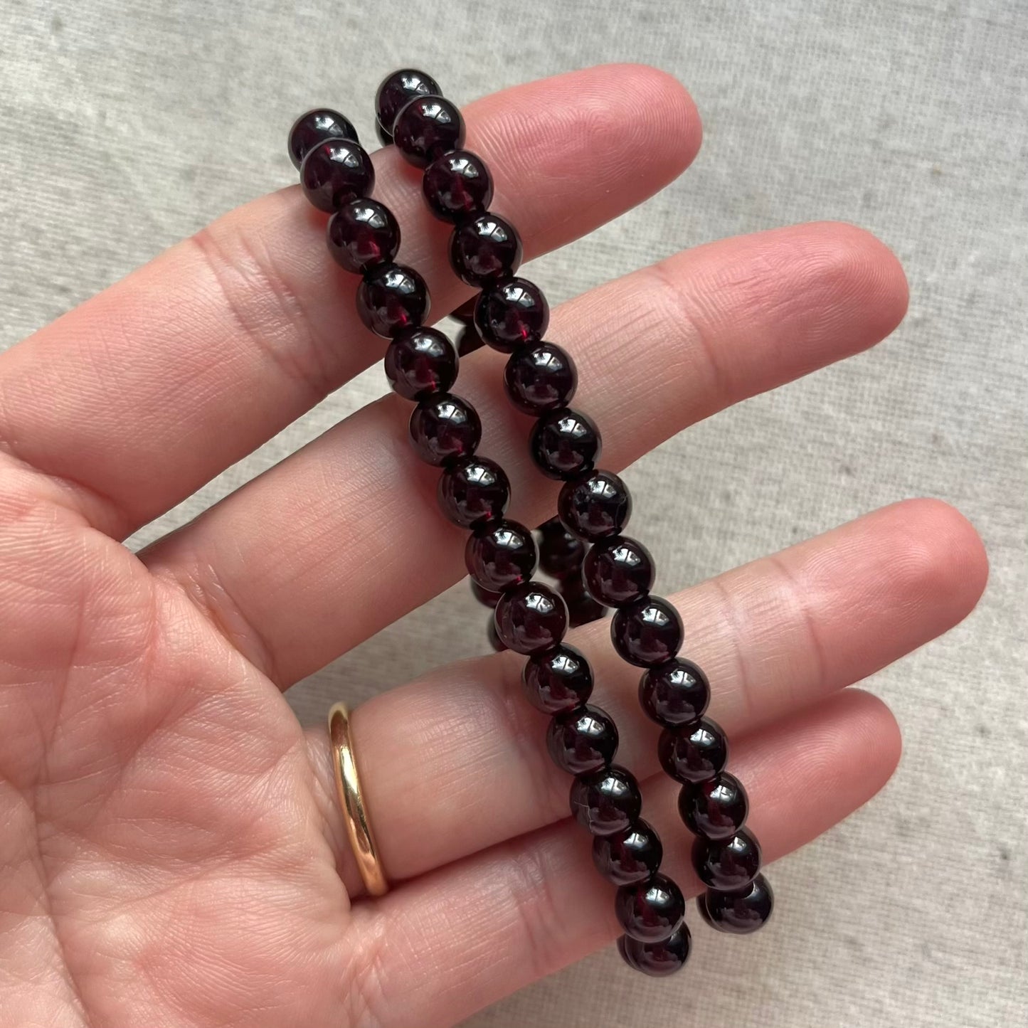 Mozambique Garnet 6mm Beaded Bracelet - Passion