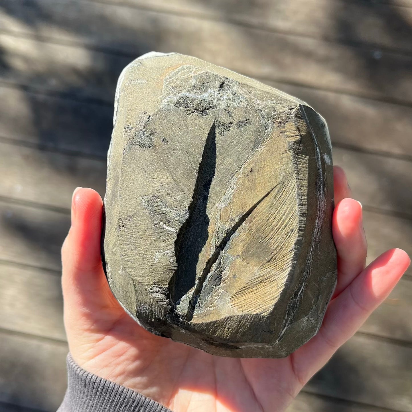 Apophyllite Medium Cluster Crystal - Calming, Intuition, Clarity, Spiritual Connection
