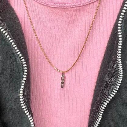 Berry Kiss Pendant - Strawberry Quartz