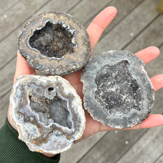 Las Choyas Brown Geode Small Crystal - Spiritual Connection, Meditation, Manifestation
