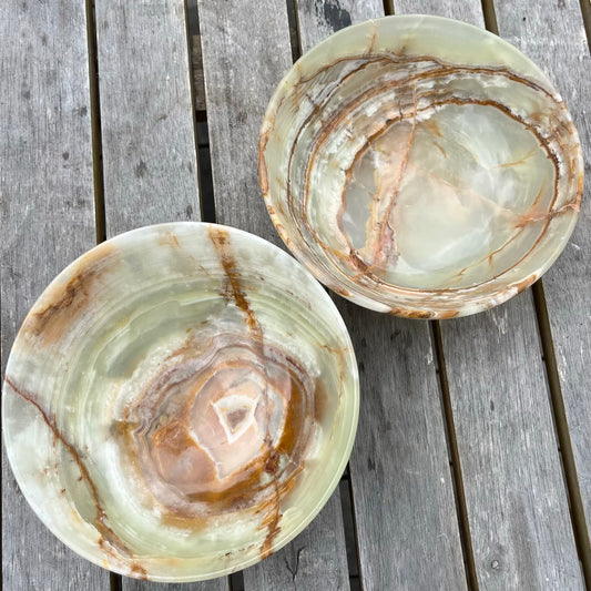 Green Onyx XL Crystal Bowl - Heart Chakra, Confidence