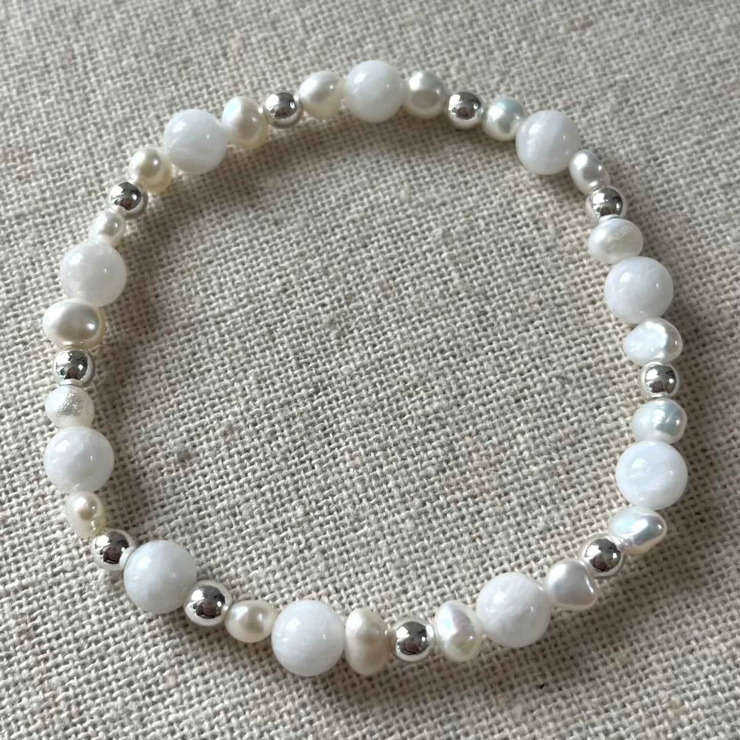 Aura Love Bracelet - Moonstone, Hematite & Freshwater Pearl