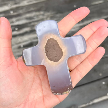 Agate Large Cross Crystal - Grounding, Harmonising, Protective