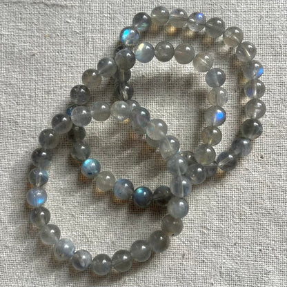 Labradorite 8mm Beaded Bracelet - Magic