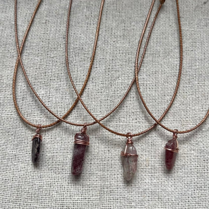 Berry Kiss Pendant - Strawberry Quartz