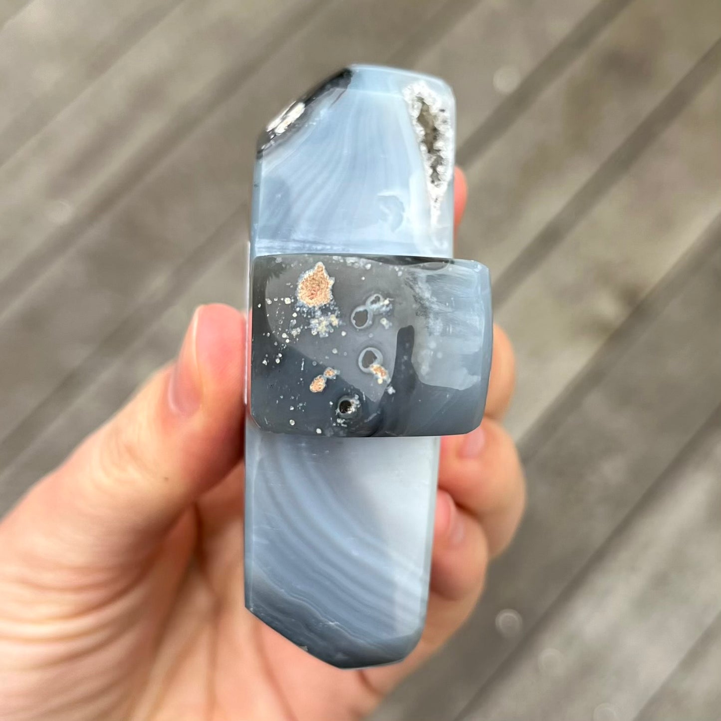 Agate Medium Cross Crystal - Grounding, Harmonising, Protective