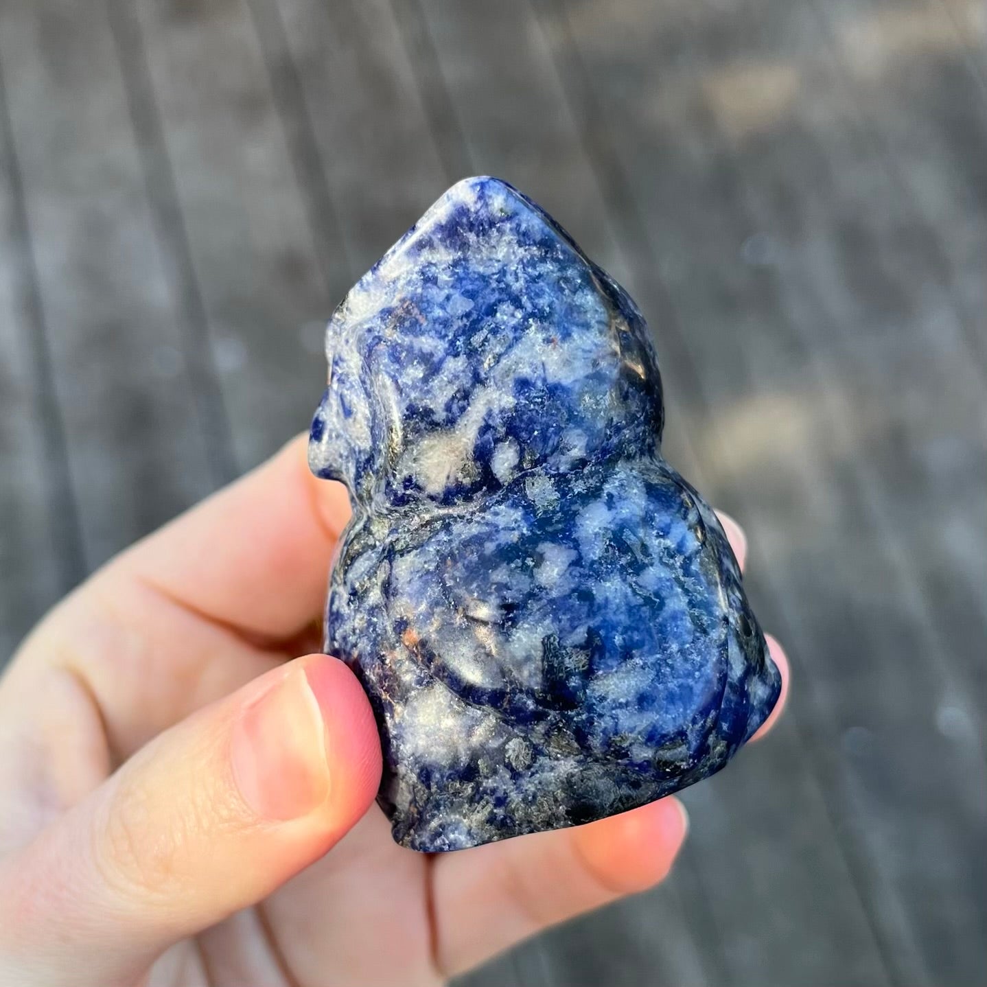 Sodalite Owl Crystal - Wisdom, Truth, Peace
