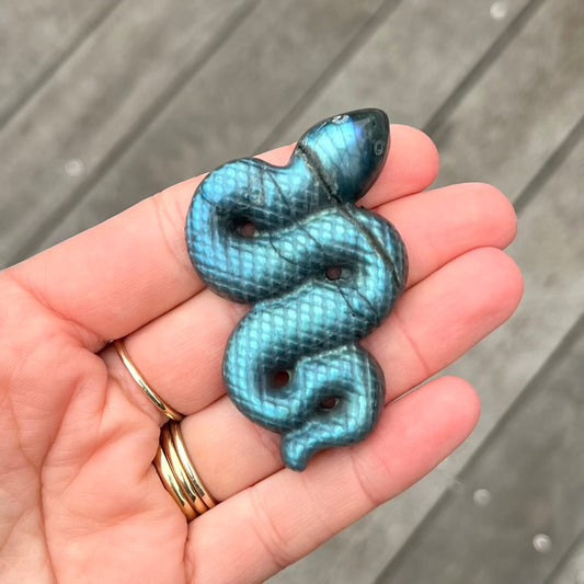 Labradorite Snake Crystal - Protective, Mystical, Transformative
