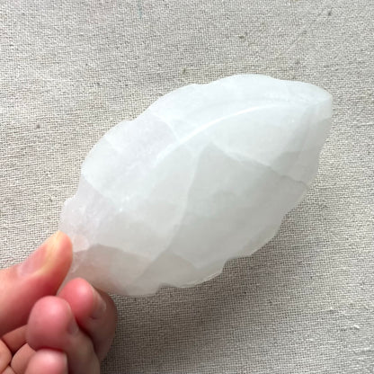 Selenite Small Leaf Cleansing Bowl - High Vibe, Spiritual Connection