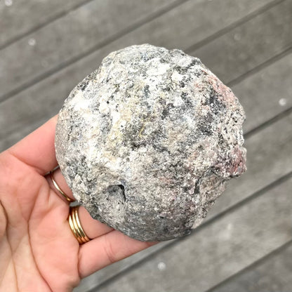 Las Choyas White Geode Medium Crystal - Spiritual Connection, Meditation, Manifestation