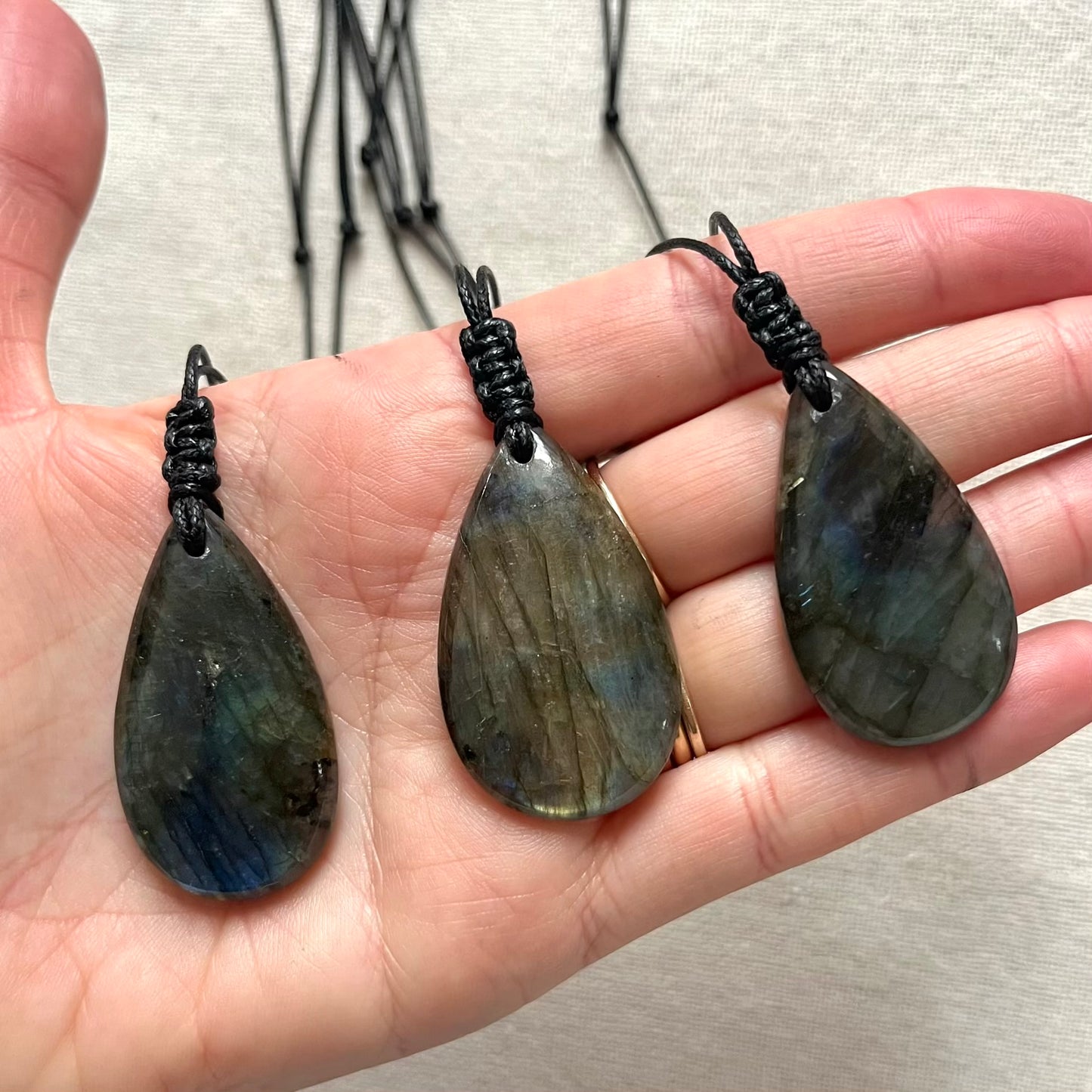 Magic Pendant - Labradorite