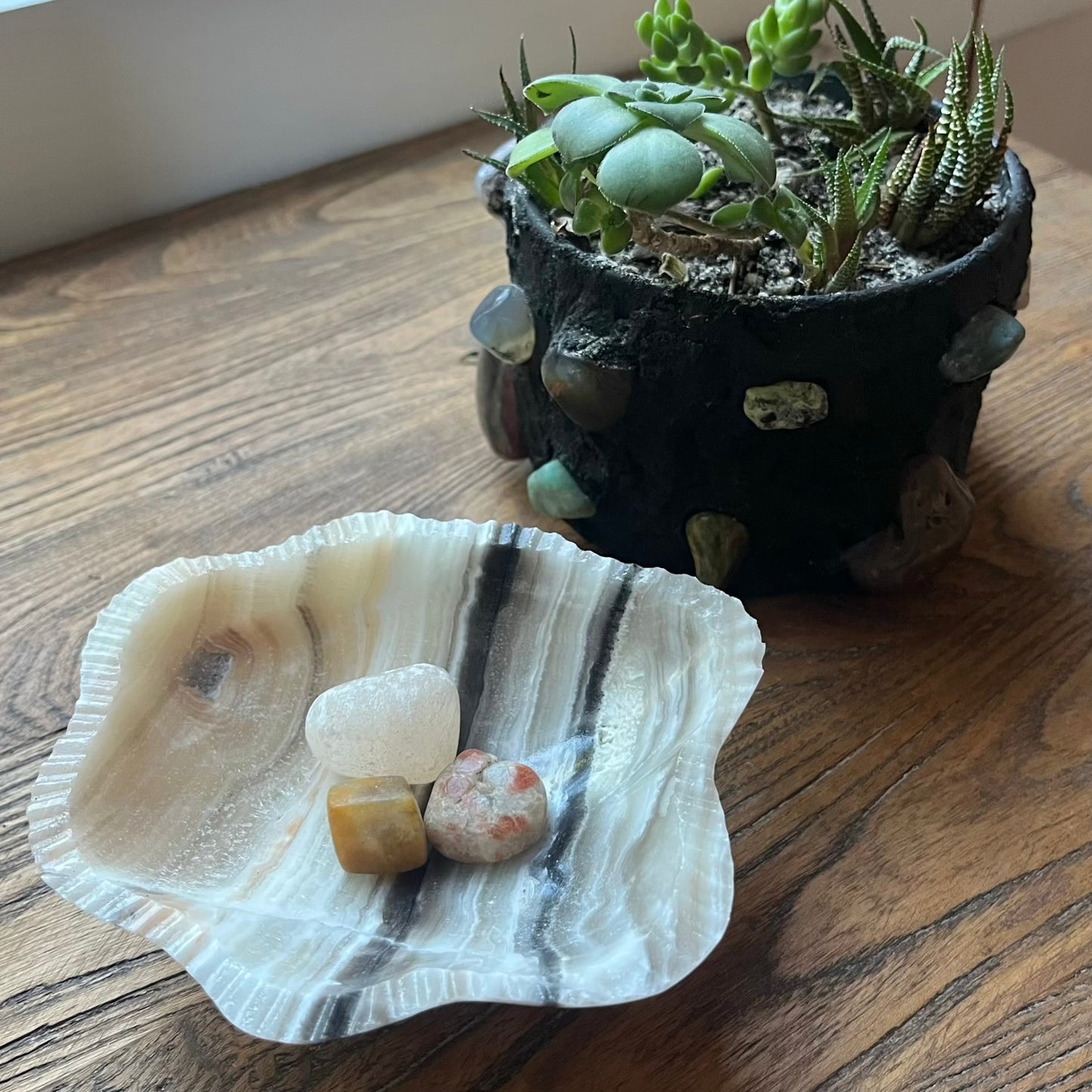 Aragonite Medium Crystal Bowl - Grounding, Balance