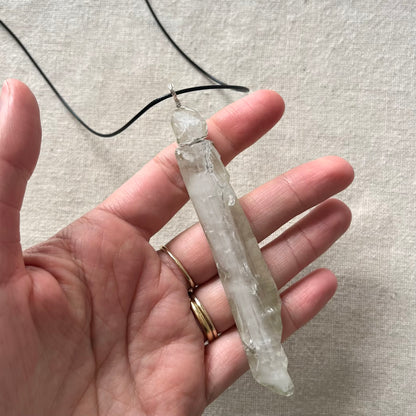 Faden Quartz Pendant XL - ONE OF A KIND