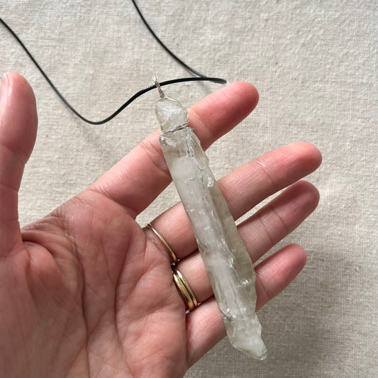 Faden Quartz Pendant XL - ONE OF A KIND