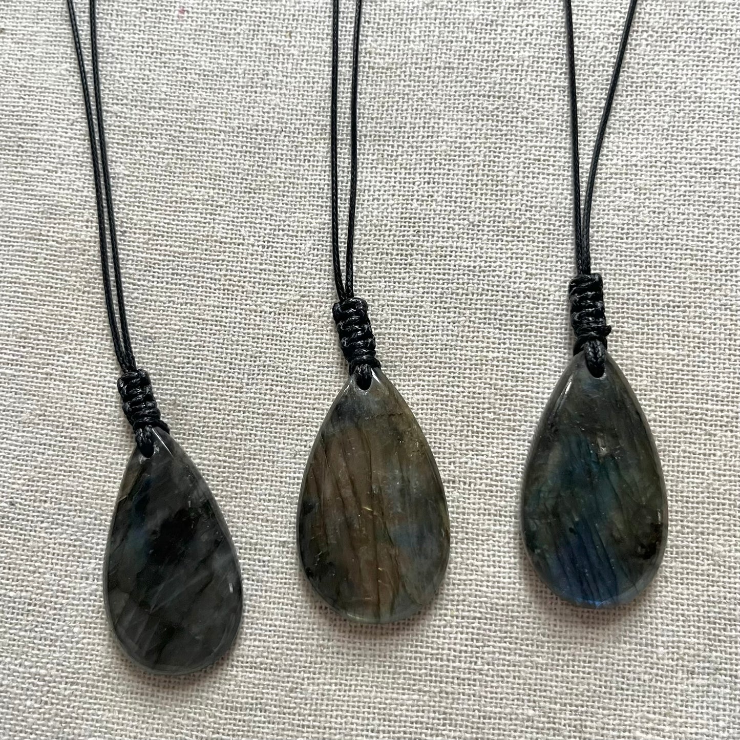 Magic Pendant - Labradorite