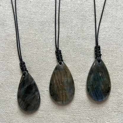 Magic Pendant - Labradorite