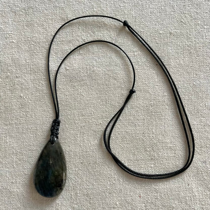 Magic Pendant - Labradorite