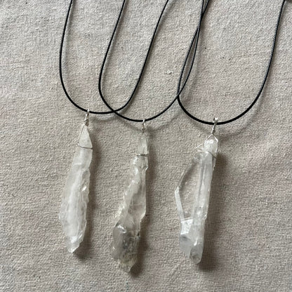 Faden Quartz Pendant